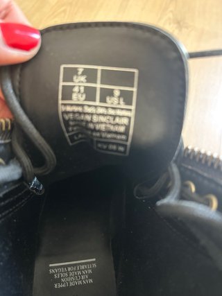Botas Dr. Martens negras con cremallera