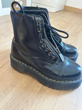 Botas Dr. Martens negras con cremallera