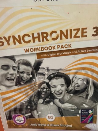 Varios libros para el próximo curso escolar