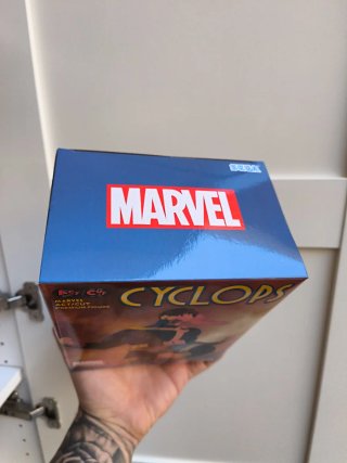 Figura Sega Luminasta Cyclops Marvel