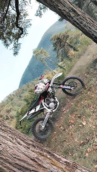 Husqvarna 450cc 4t Enduro 2010
