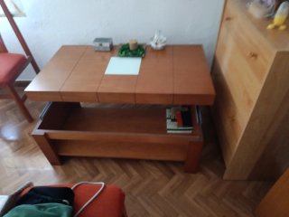 Mesa de comedor elevable de madera y cristal