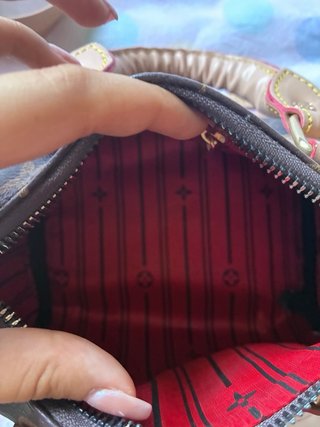 Borsa  piccola in pelle con tracolla