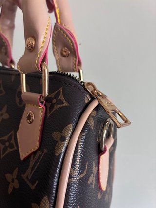 Borsa  piccola in pelle con tracolla