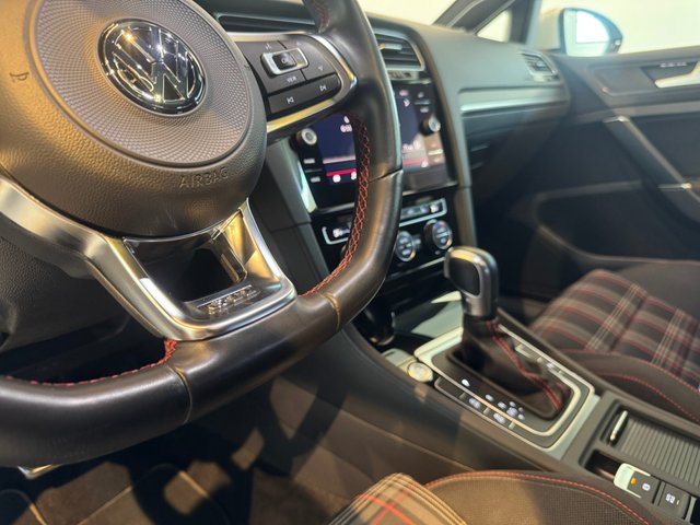 GOLF GTI 245cv MANT VW TECHO DYNAUDIO