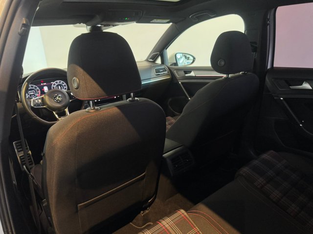 GOLF GTI 245cv MANT VW TECHO DYNAUDIO