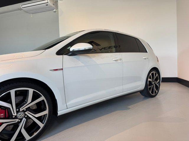 GOLF GTI 245cv MANT VW TECHO DYNAUDIO