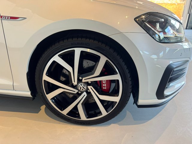 GOLF GTI 245cv MANT VW TECHO DYNAUDIO