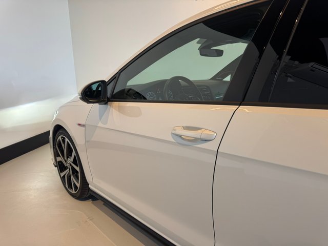 GOLF GTI 245cv MANT VW TECHO DYNAUDIO