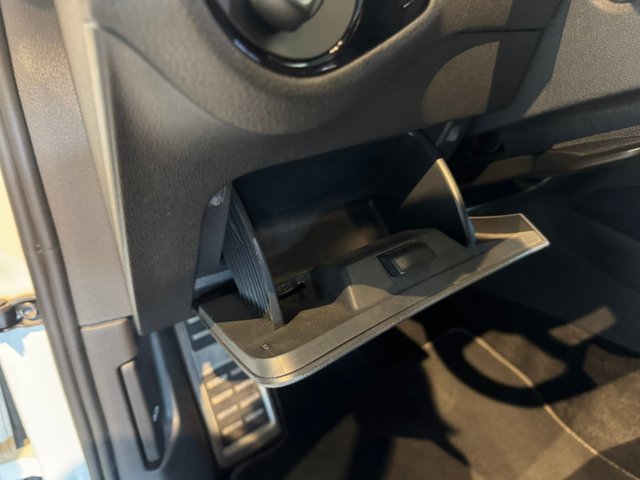 GOLF GTI 245cv MANT VW TECHO DYNAUDIO