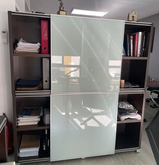 Se vende mobiliario de oficina en muy buen estado