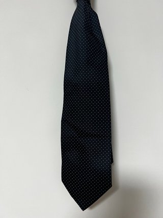 Giorgio armani silk cravatta nera bianca