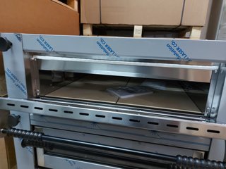 HORNO PARA 4+4 PIZZAS DE 35 CM / MAIOR 44