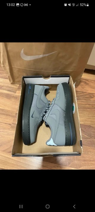 Nike Air Force 1 Lv8 Grises