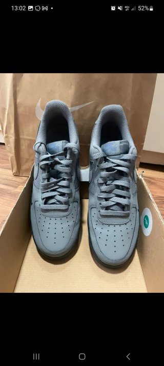 Nike Air Force 1 Lv8 Grises