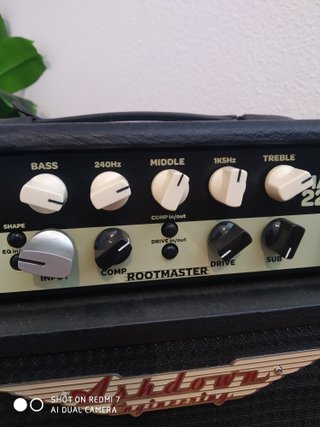 Amplificador de bajo eléctrico Ashdown MAG 220.