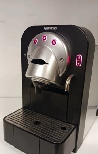 Cafetera Nespresso Gemini CS 100 PRO
