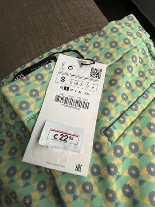 Pantalón Zara corsario talla S 36