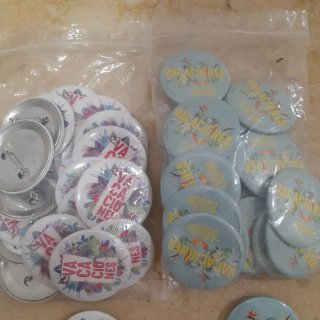 Lote 44 Chapas Vacaciones Loteria Nacional