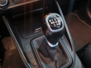 FLAMANTE E IMPECABLE  KIA Carens 2015