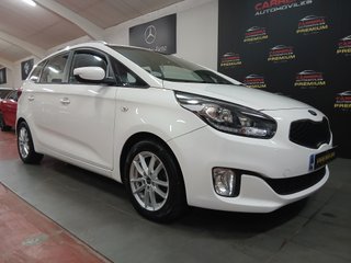 FLAMANTE E IMPECABLE  KIA Carens 2015