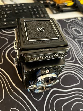 Biottica Yashica-Mat revisionata e testata