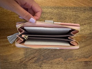 Monedero NUEVO  mujer tonos rosados y grises