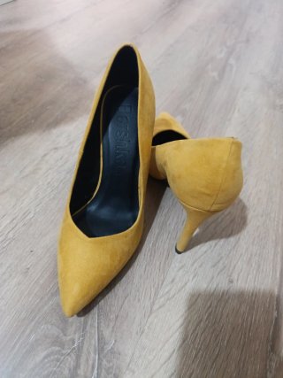 Zapatos de tacón Amarillo