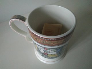Jarra Wedgwood de porcelana con certificado