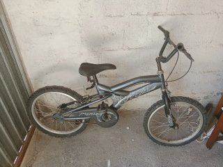 Bicicleta BMX gris