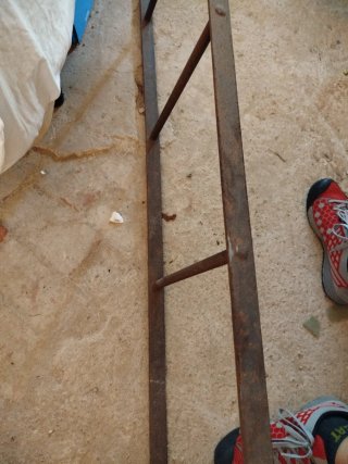 Escalera de hierro 4m