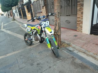 Husqvarna 65 cc Motocross Blanca y Amarilla