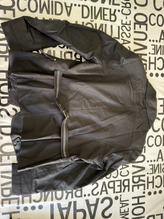 Conjunto de chaqueta y falda