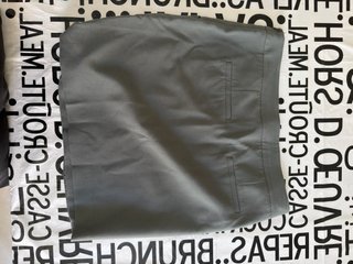 Conjunto de chaqueta y falda