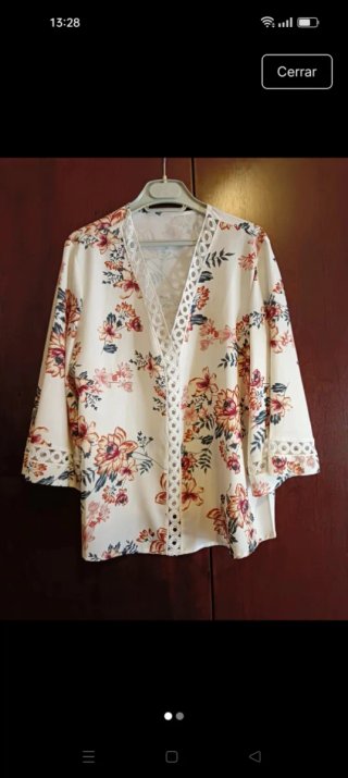 Blusa de señora con estampado floral