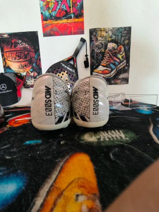 Zapatillas Nike Multiclor y Blancas
