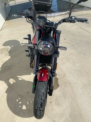 Benelli Leoncino 500