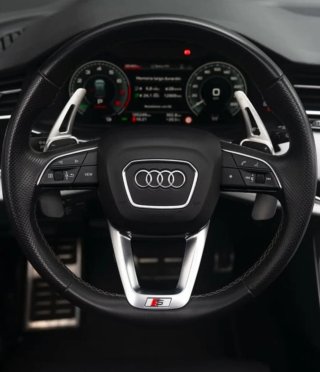 Audi Q8 2021