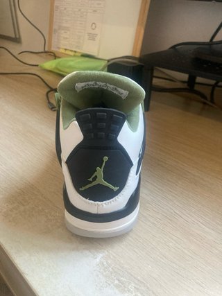 Zapatillas Jordan Talla 36 Blancas y Verdes