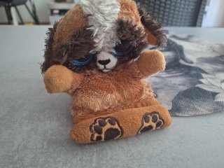 Peluche sujetamóvil Peek-a-Boos Ty perro