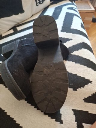 Botin negro antelina