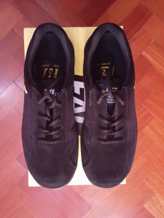 Zapatos de trabajo FAL puntera de acero