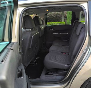 PEUGEOT 5008 Allure 1.6 eHDI 112 FAP CMP B.Lion 5p