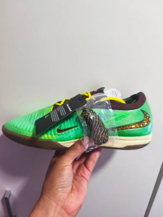 Nike Phantom 6 Low Elite IC SE Travis Scott