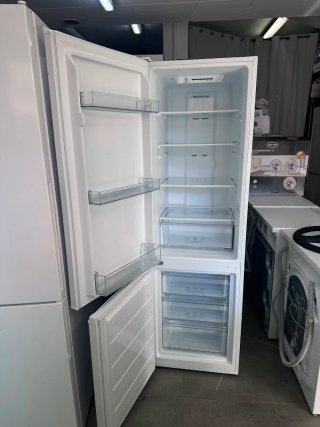 Nevera combi Brandt con garantía transporte