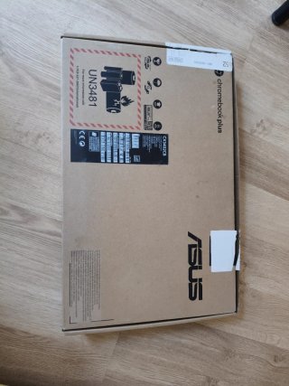 ASUS Chromebook Plus