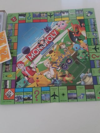 Monopoly Pokémon GO Edição Global Village