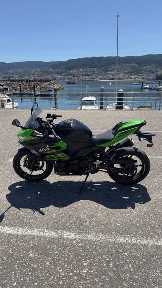 Kawasaki ninja 400