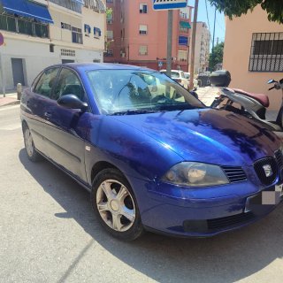 Seat córdoba 1.9sdi 180mil km .