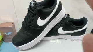Nike Air Force 1 Negras y Blancas